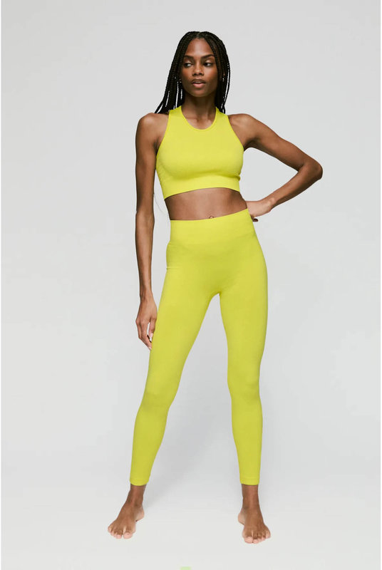 3501680 Топ Perry