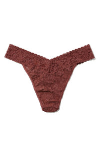 4811P Стринги Signature Lace