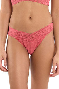 Стринги Signature Lace