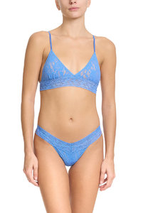 Стринги Signature Lace