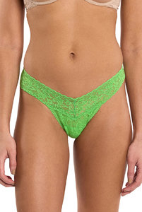 4911P Стринги Signature Lace