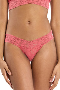 Стринги Signature Lace