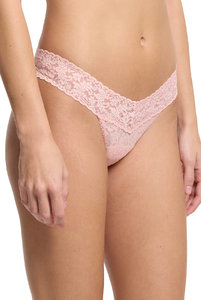 4911XSP Стринги Signature Lace