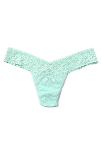 4911P Стринги Signature Lace