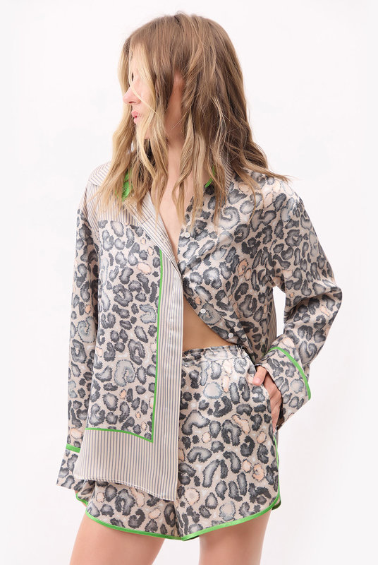 251201-04 Рубашка Энимал Принт