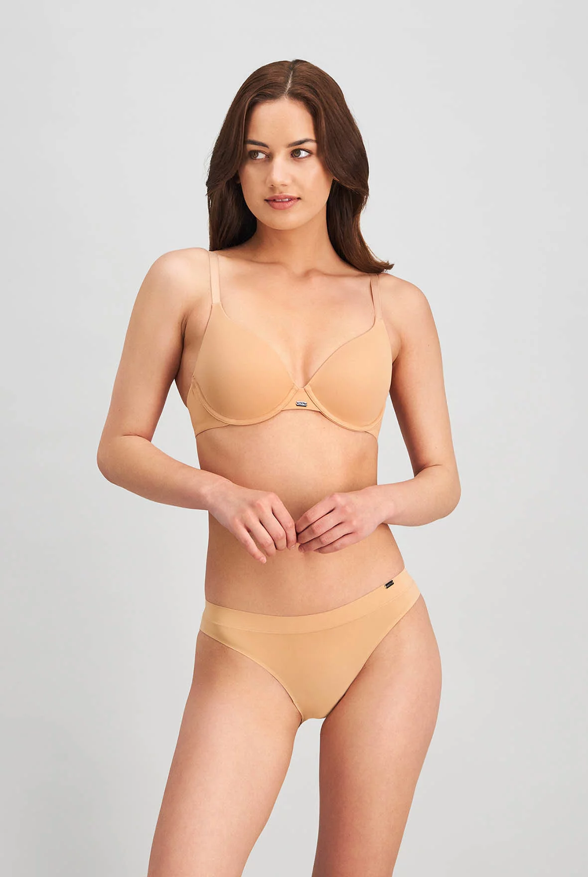 372058 ME. By Bendon Smooth Skin Стринги Тоскана