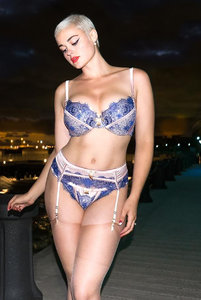 113126 Пояс для чулок Ellie Serena