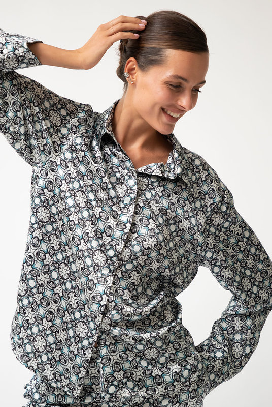 Шелковая Рубашка с Черным Принтом Нокая