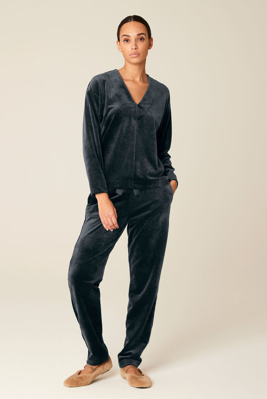 NAEMI Костюм Sensation of tactile touch